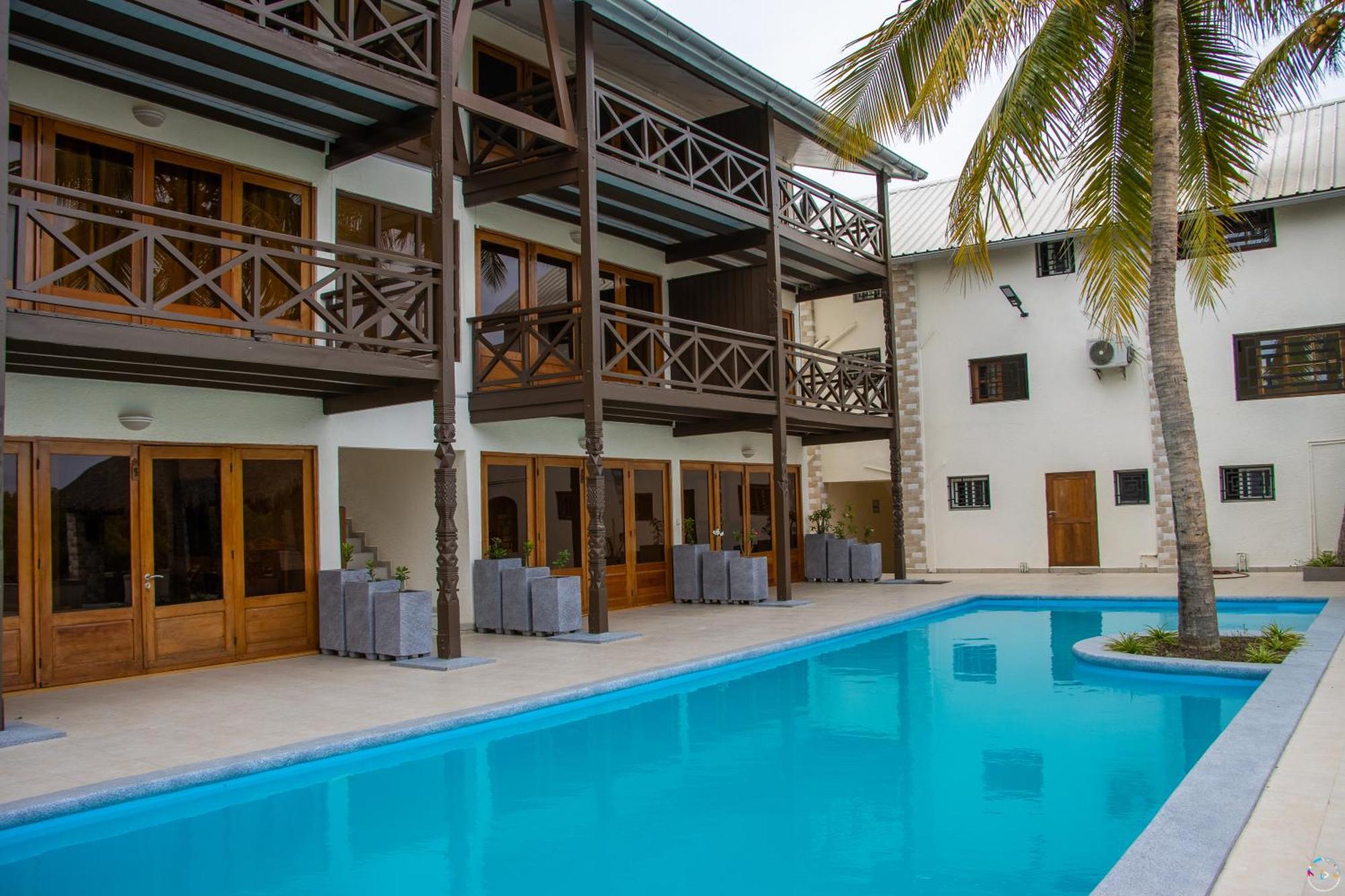 Hotel Baobab Cafe Morondava Exterior photo