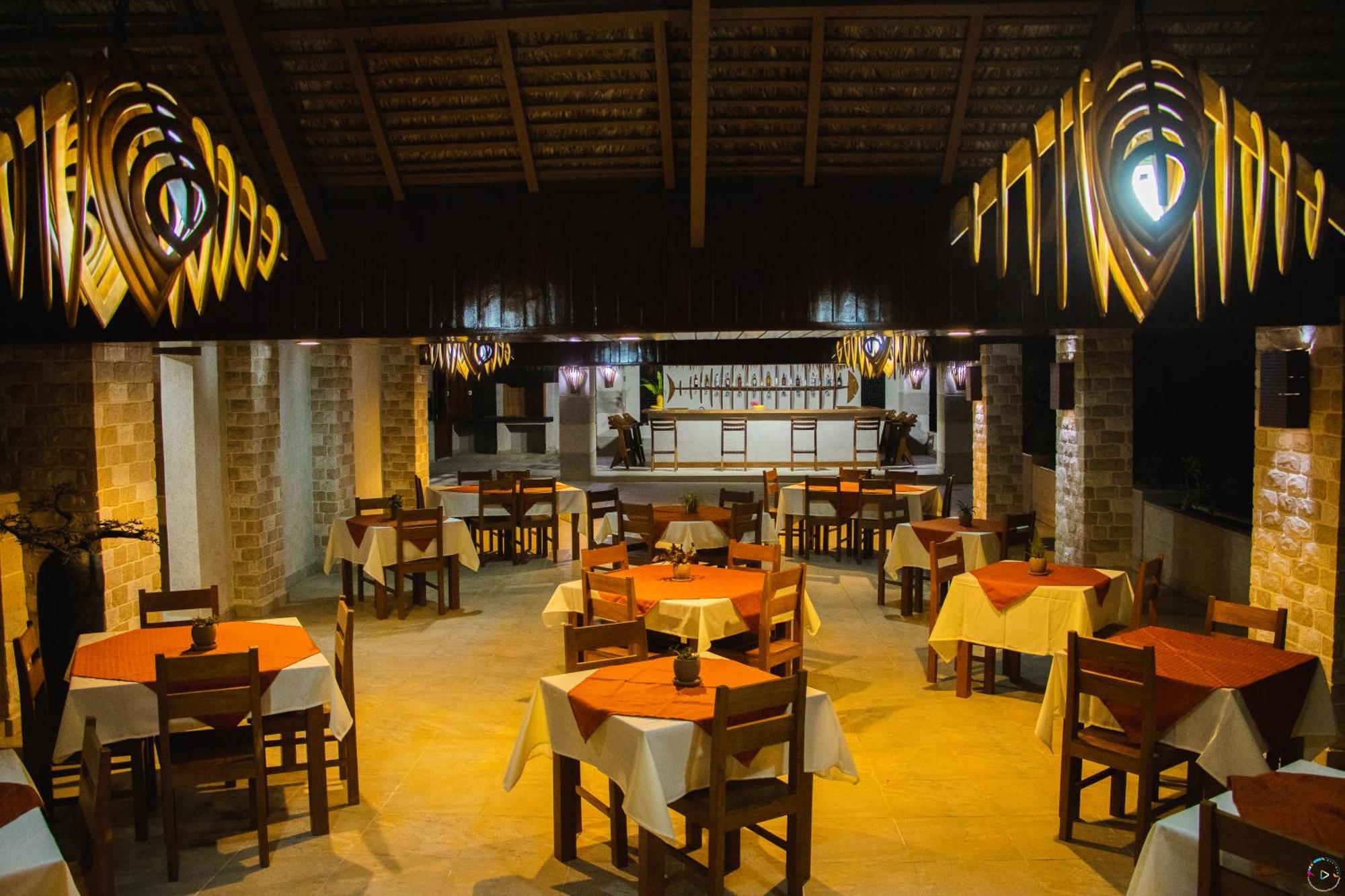 Hotel Baobab Cafe Morondava Exterior photo