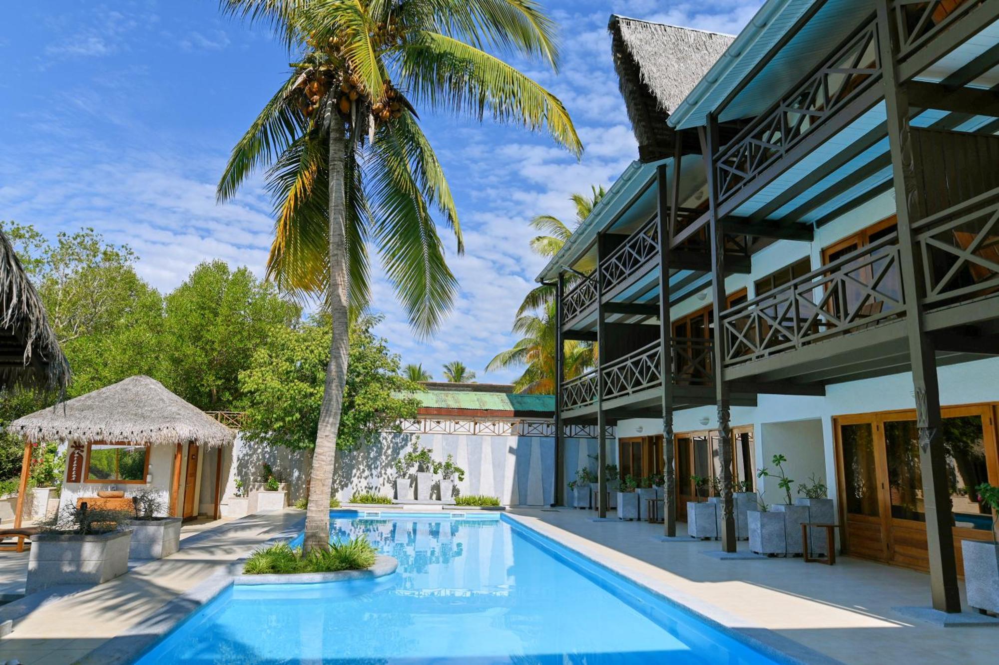 Hotel Baobab Cafe Morondava Exterior photo